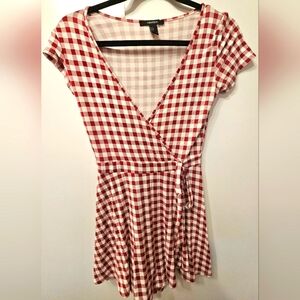Forever 21 Woman's Size S Skort red and white checkered print.